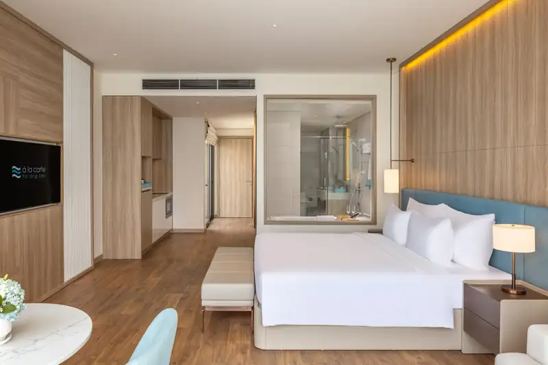 Phòng Executive Bay View giường đôi lớn nhìn vịnh
