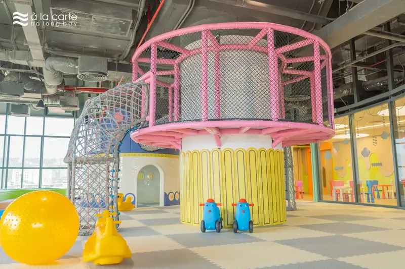 Khu vui chơi trẻ em Kid's Oasis trong nhà