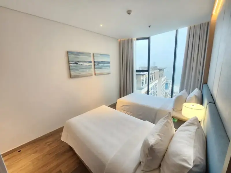 Phòng ngủ 2 giường đơn trong Suite City Vista