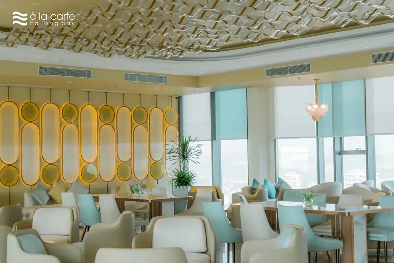 Khu ghế lounge của Bay Bar