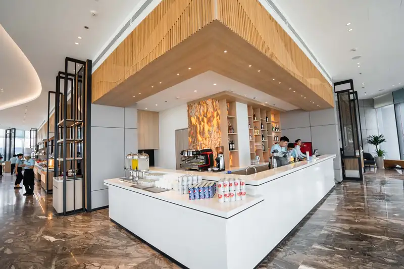 Quầy buffet ở nhà hàng Marché